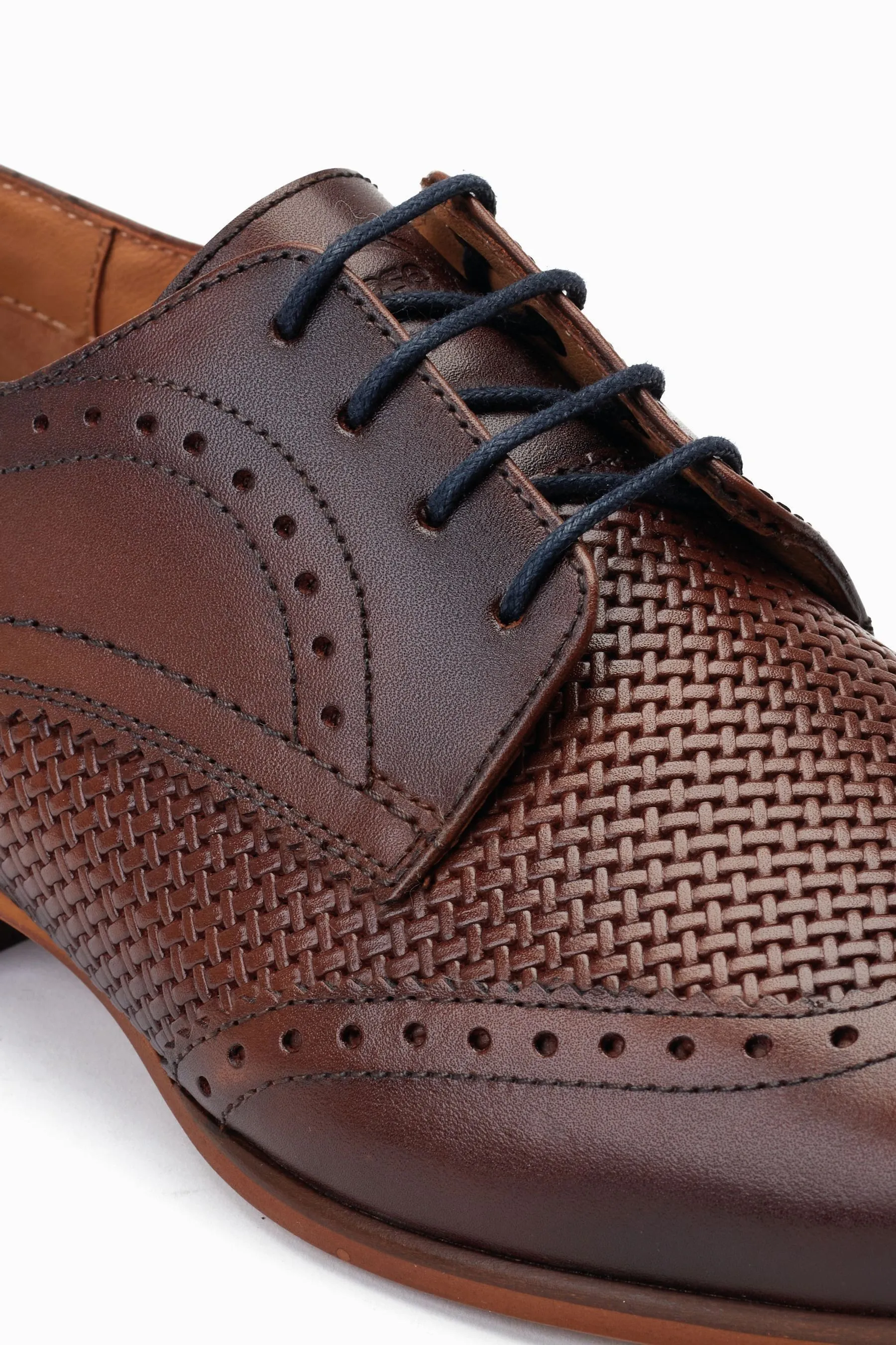 Base London Falcone Pizzo Scarpe stile brogue    