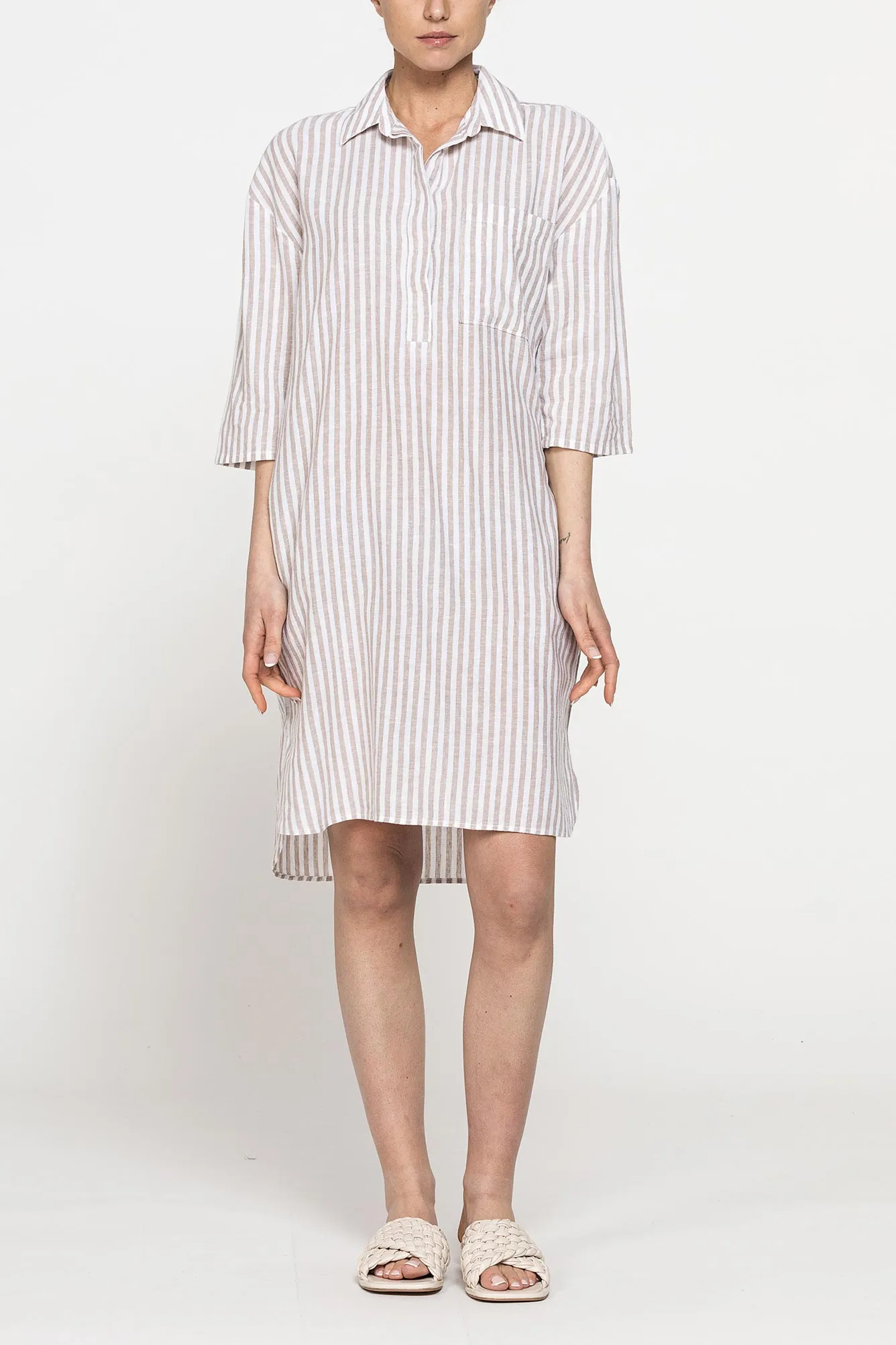 Carrera  ---------    ------------Abito oversize fit modello serafino in lino cotone - fantasia a righe bianca e marrone