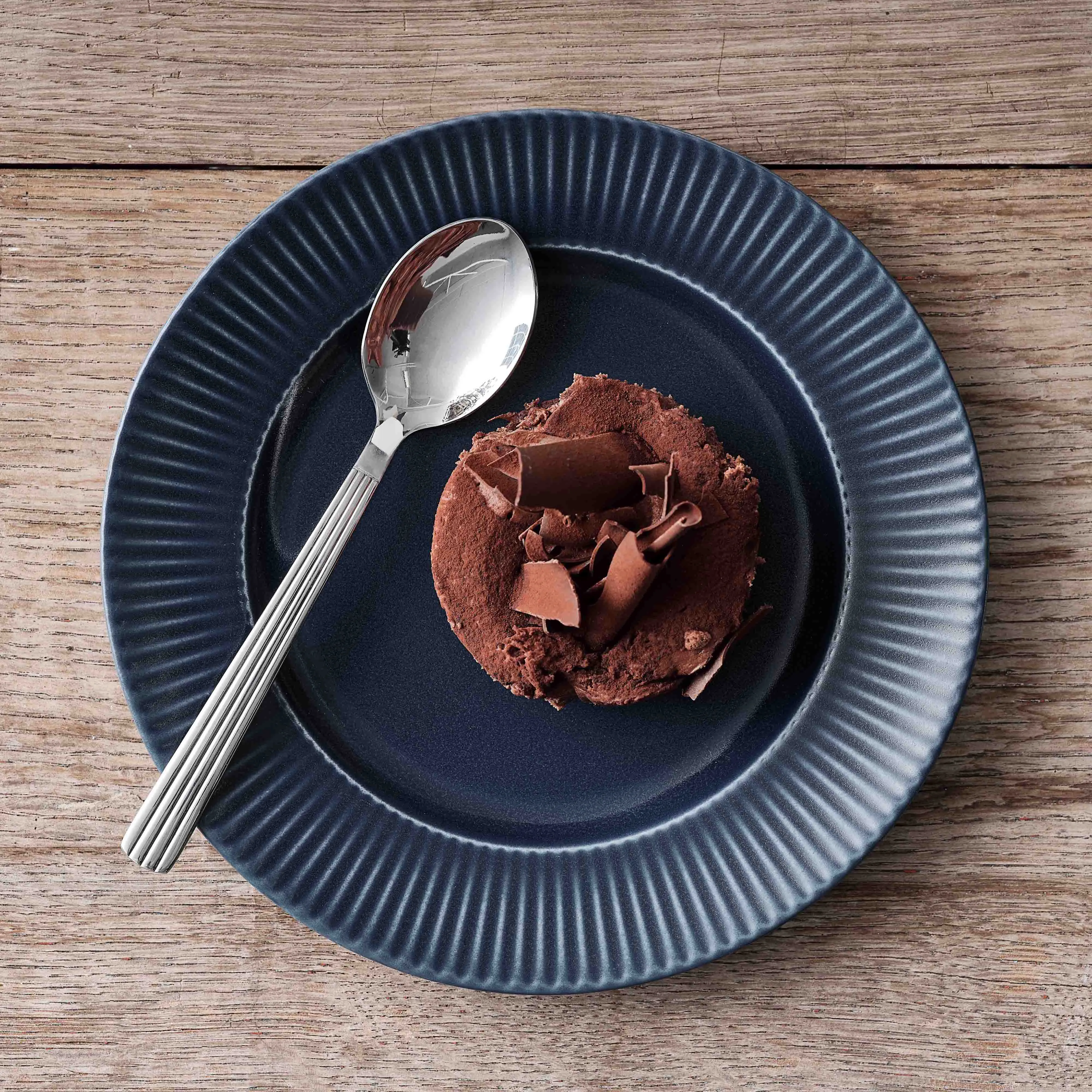 Cucchiaio dessert Groovy.jn{font-size:18px}Mirror polish
