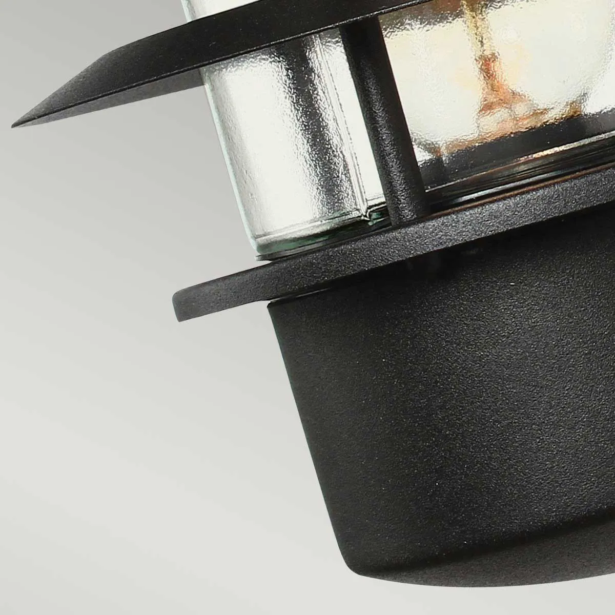 Elstead Lighting  Lanterna da parete per esterno in acciaio e diffusore in vetro Helsingor - 60W