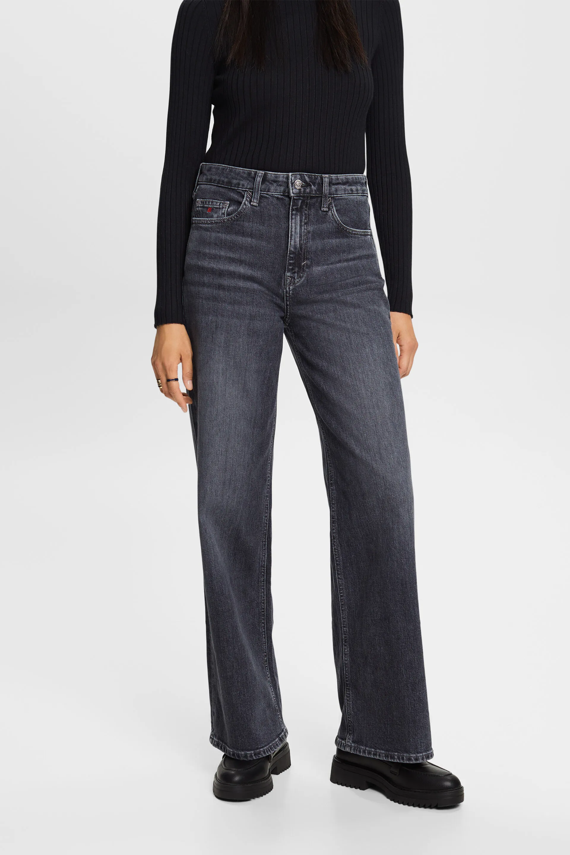 Jeans a vita alta con gamba larga