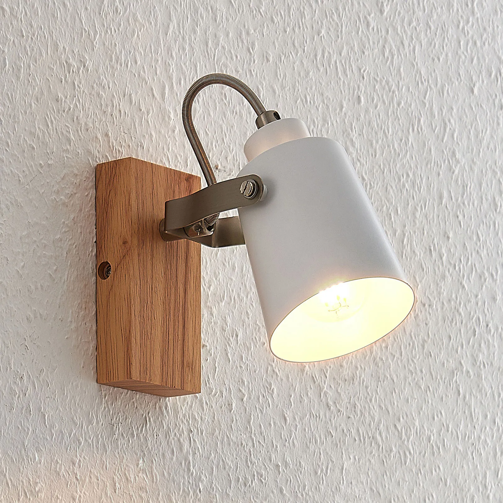 Lindby Blana applique