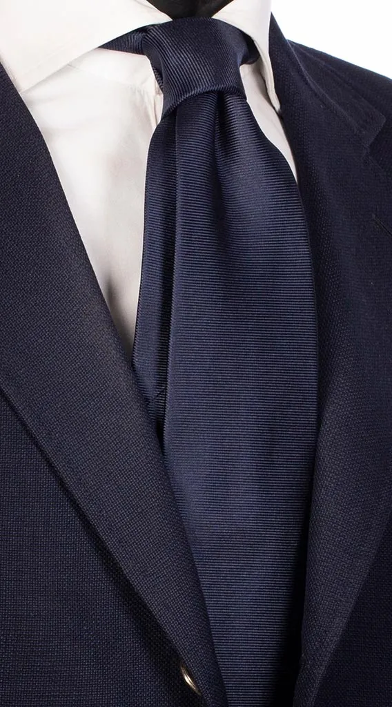 Man Blue Silk Tie Tone on Tone Horizontal Stripe 5105