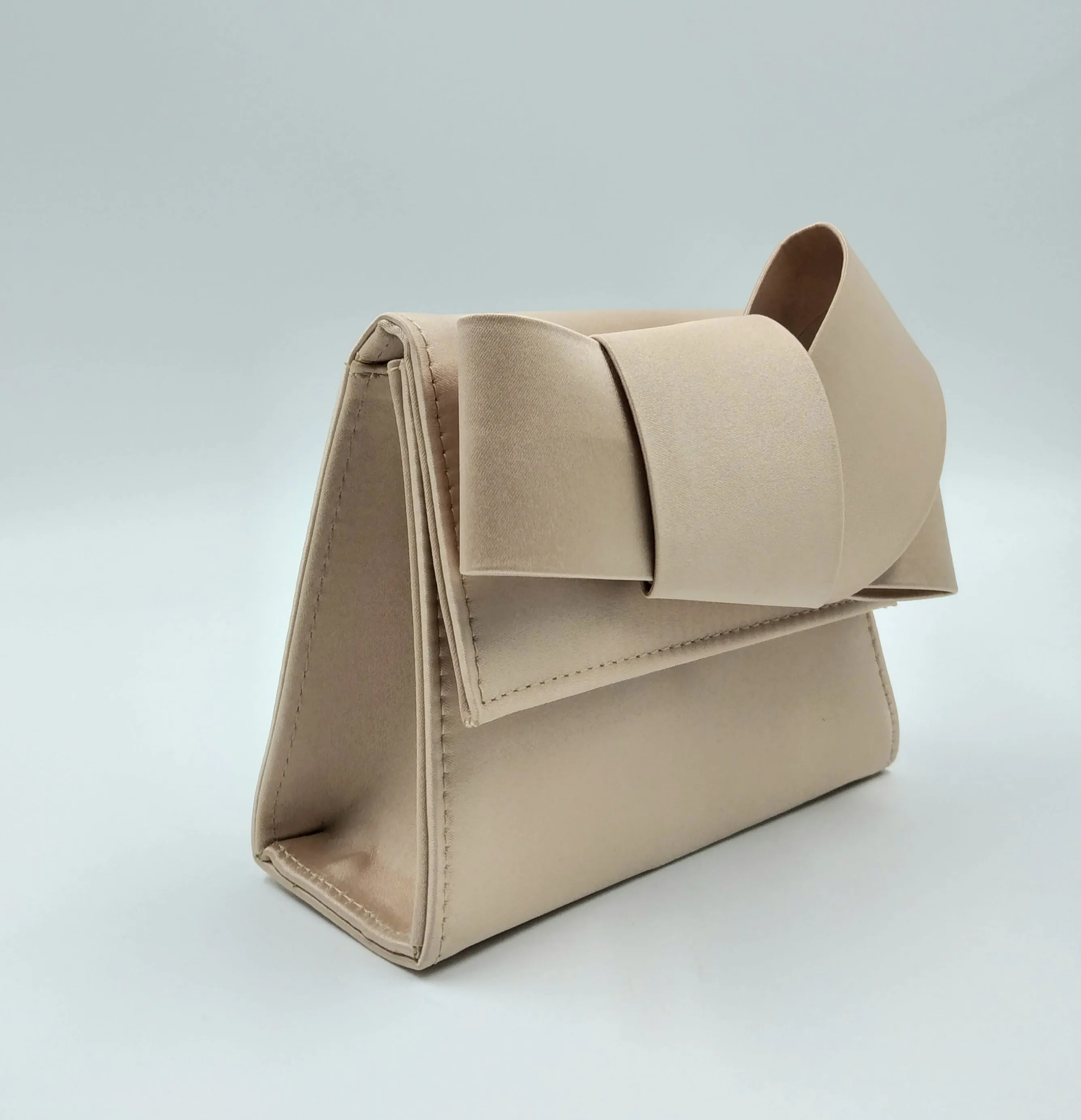 POCHETTE CIPRIA DETTAGLIO FIOCCO
