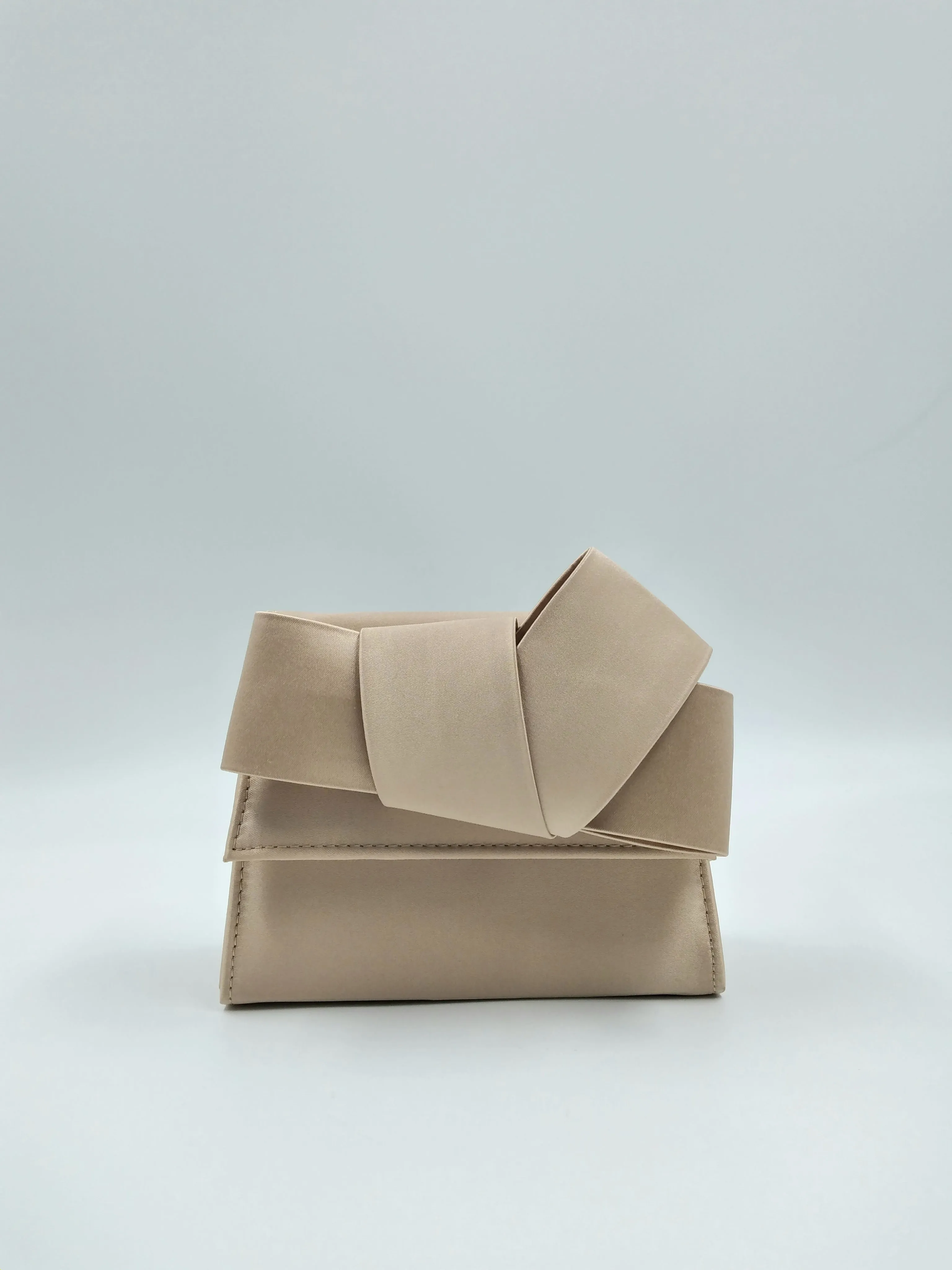 POCHETTE CIPRIA DETTAGLIO FIOCCO