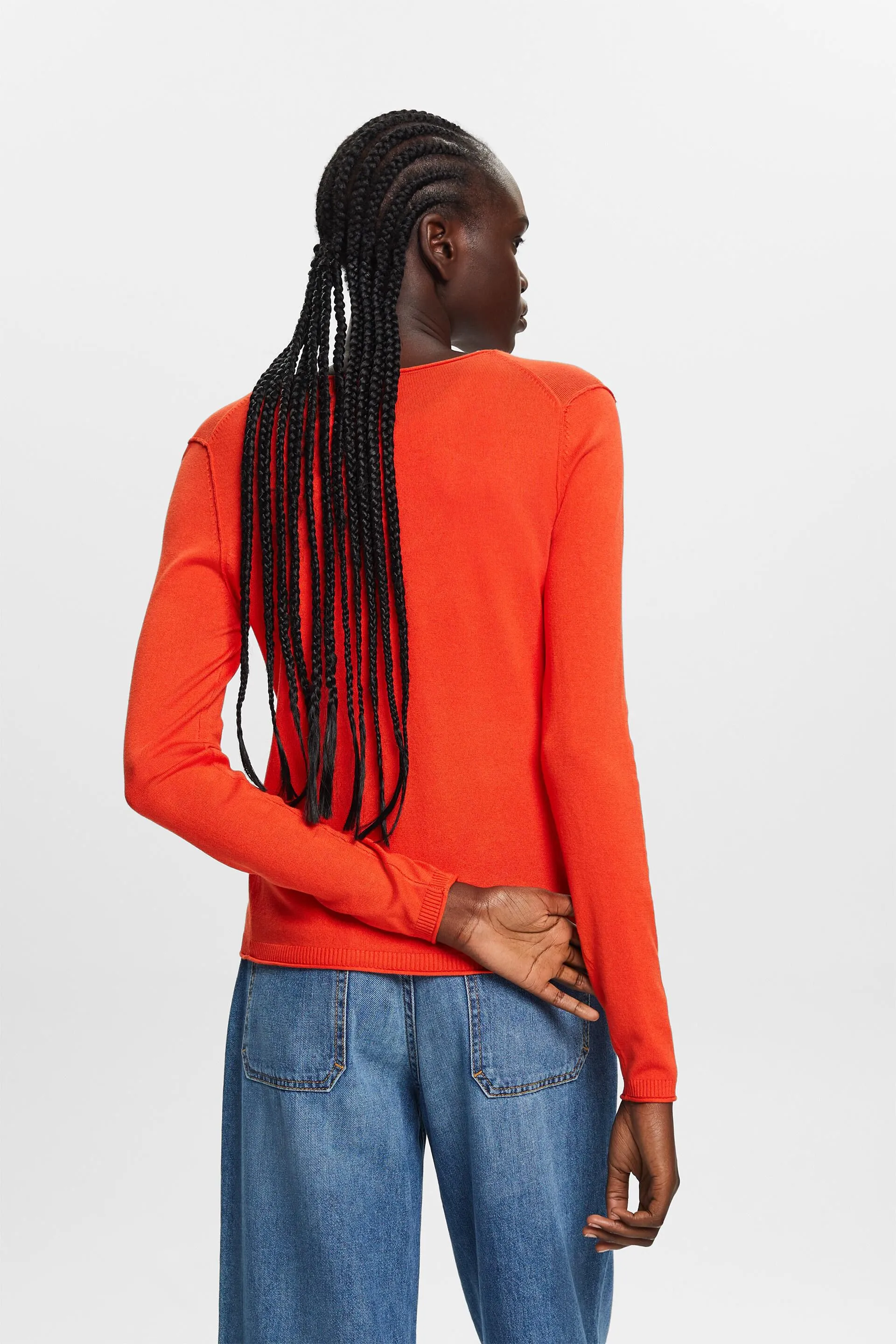 Pullover con scollo a V arrotondato
