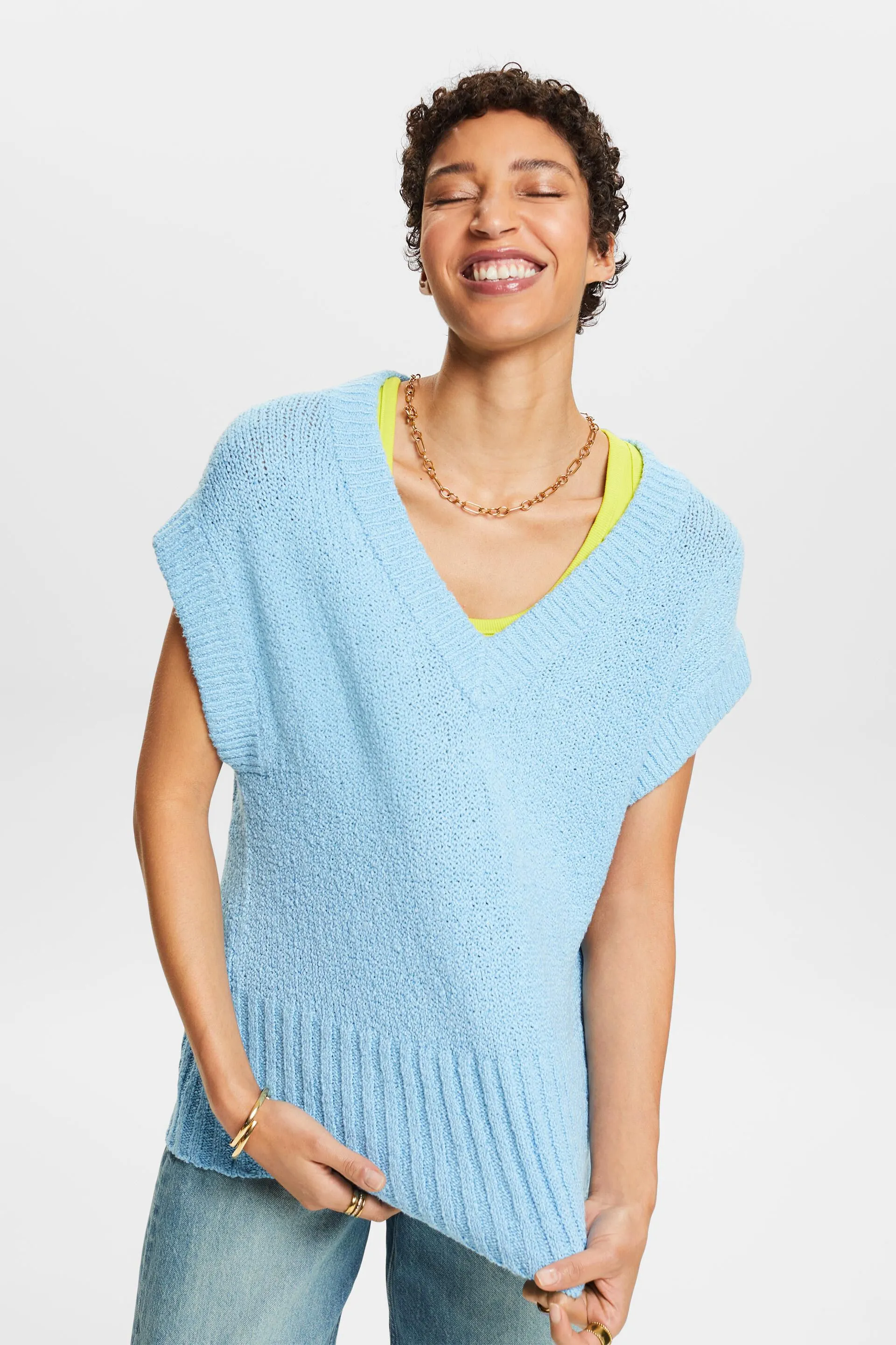 Pullover in bouclé con scollo a V