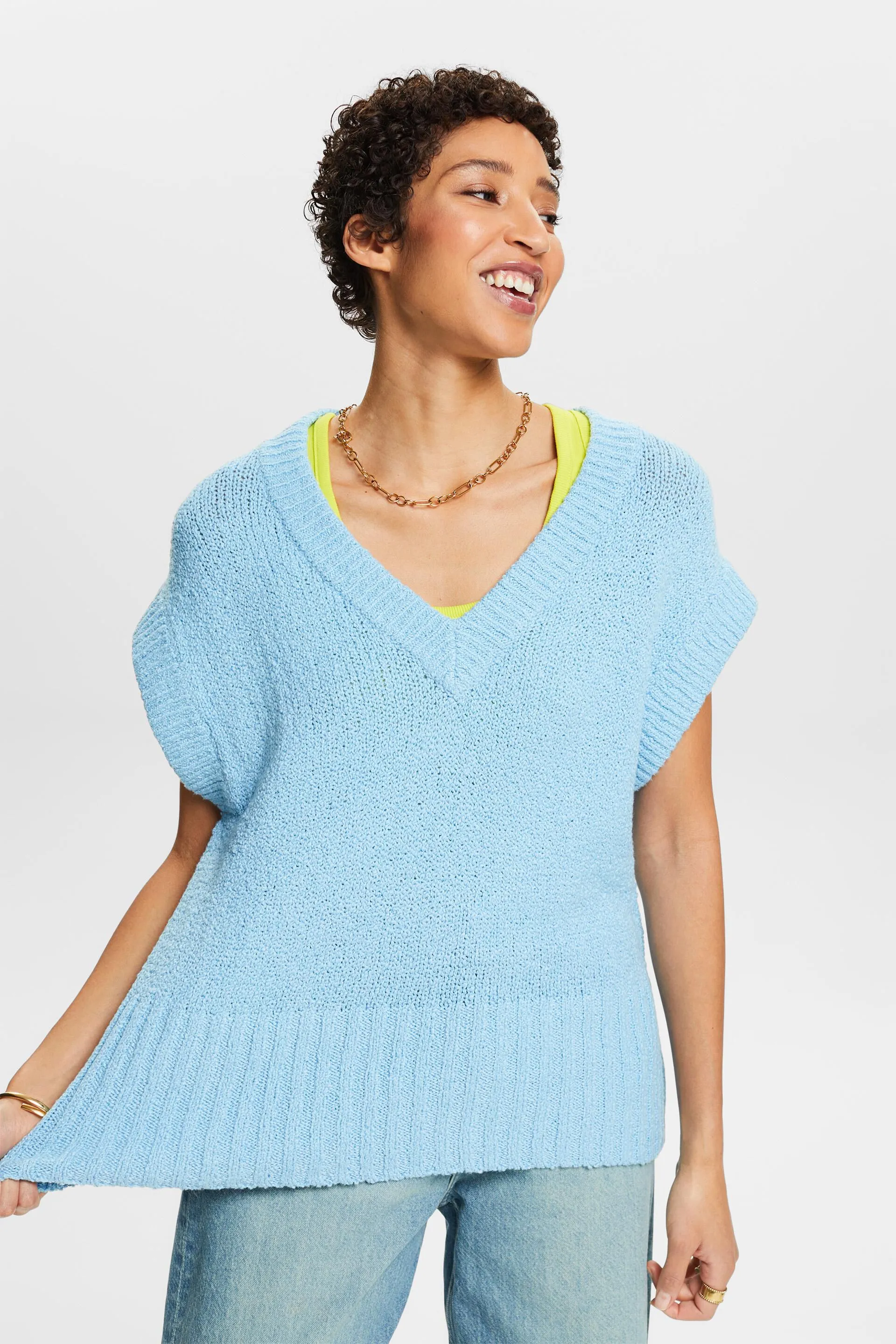 Pullover in bouclé con scollo a V