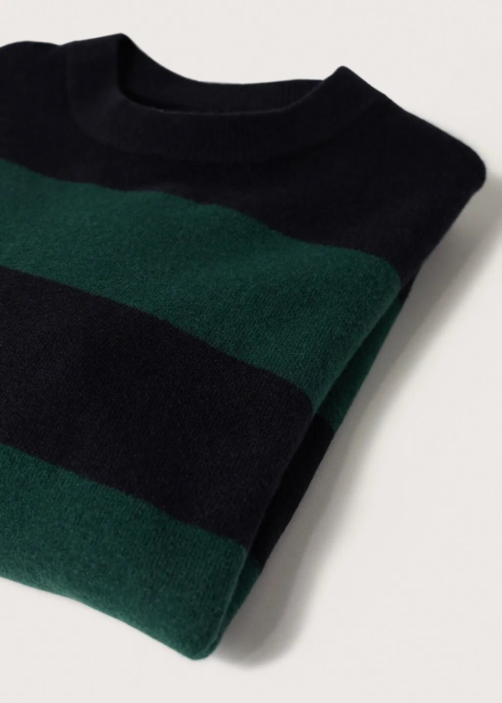Pullover texture rigata
