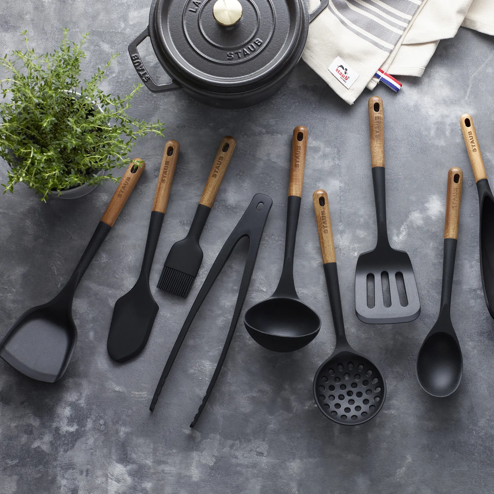 Spatola per wok Staub.jf{font-size:18px}31 cm