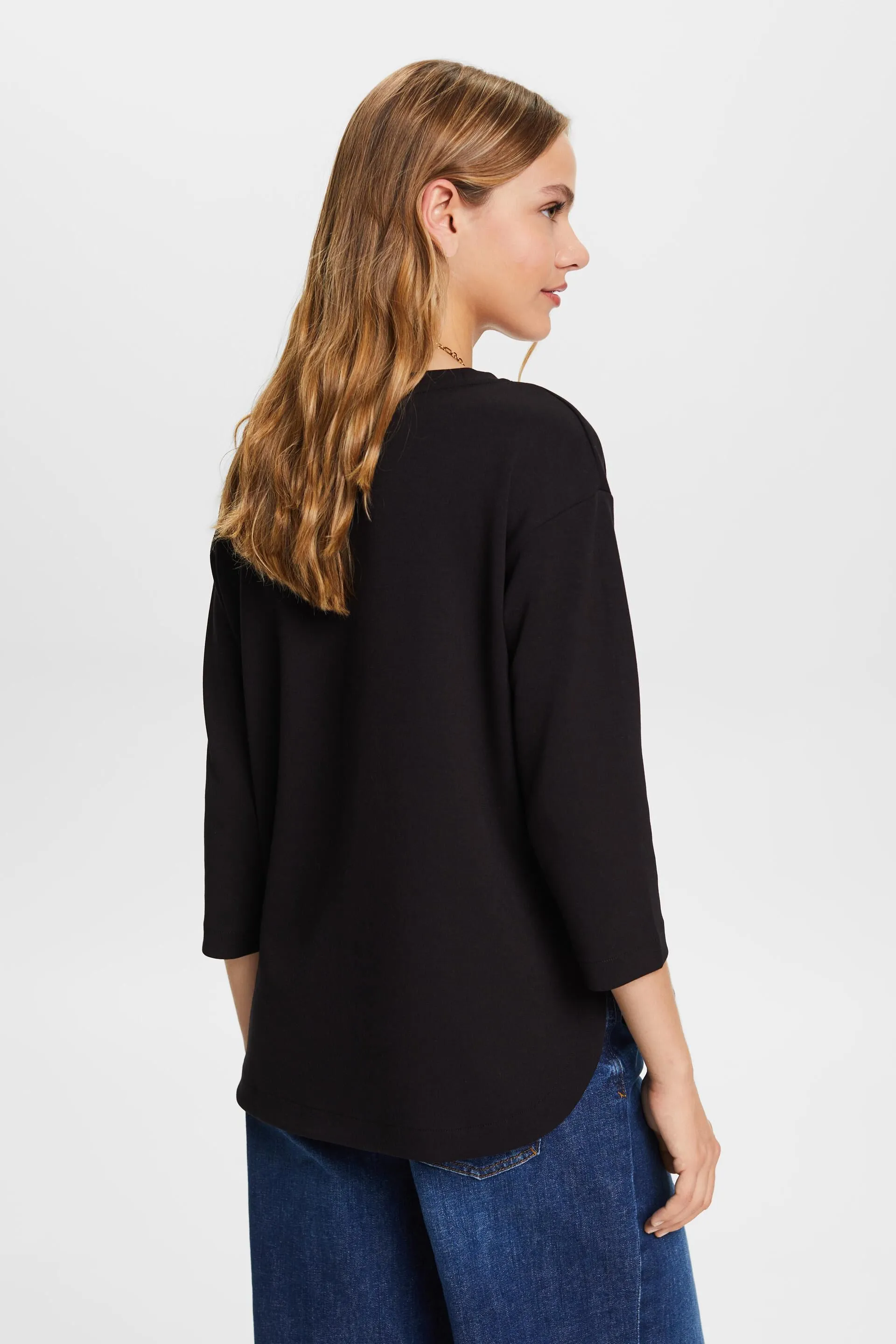 Top a maniche lunghe loose fit