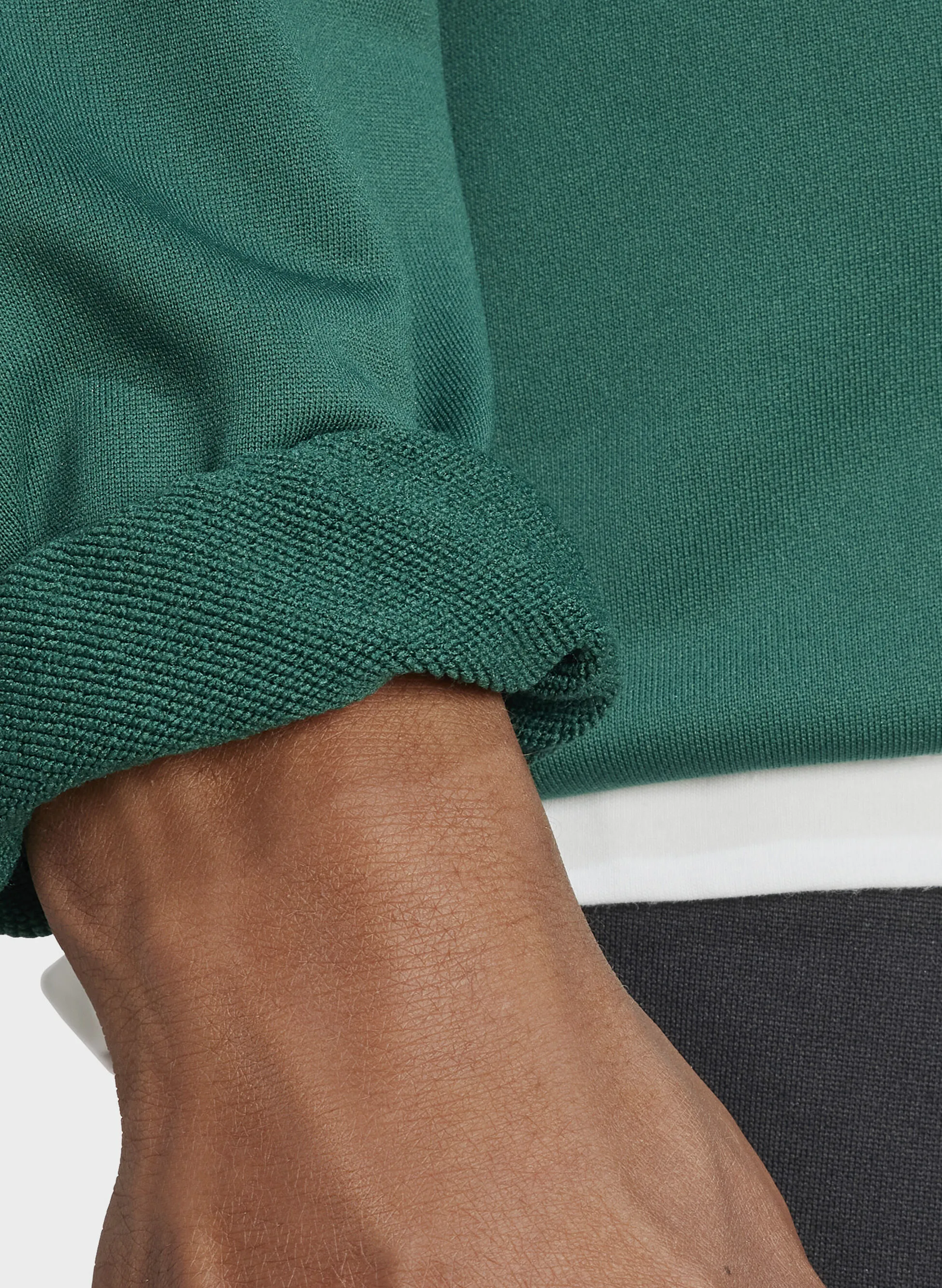 tuta hoodie logo