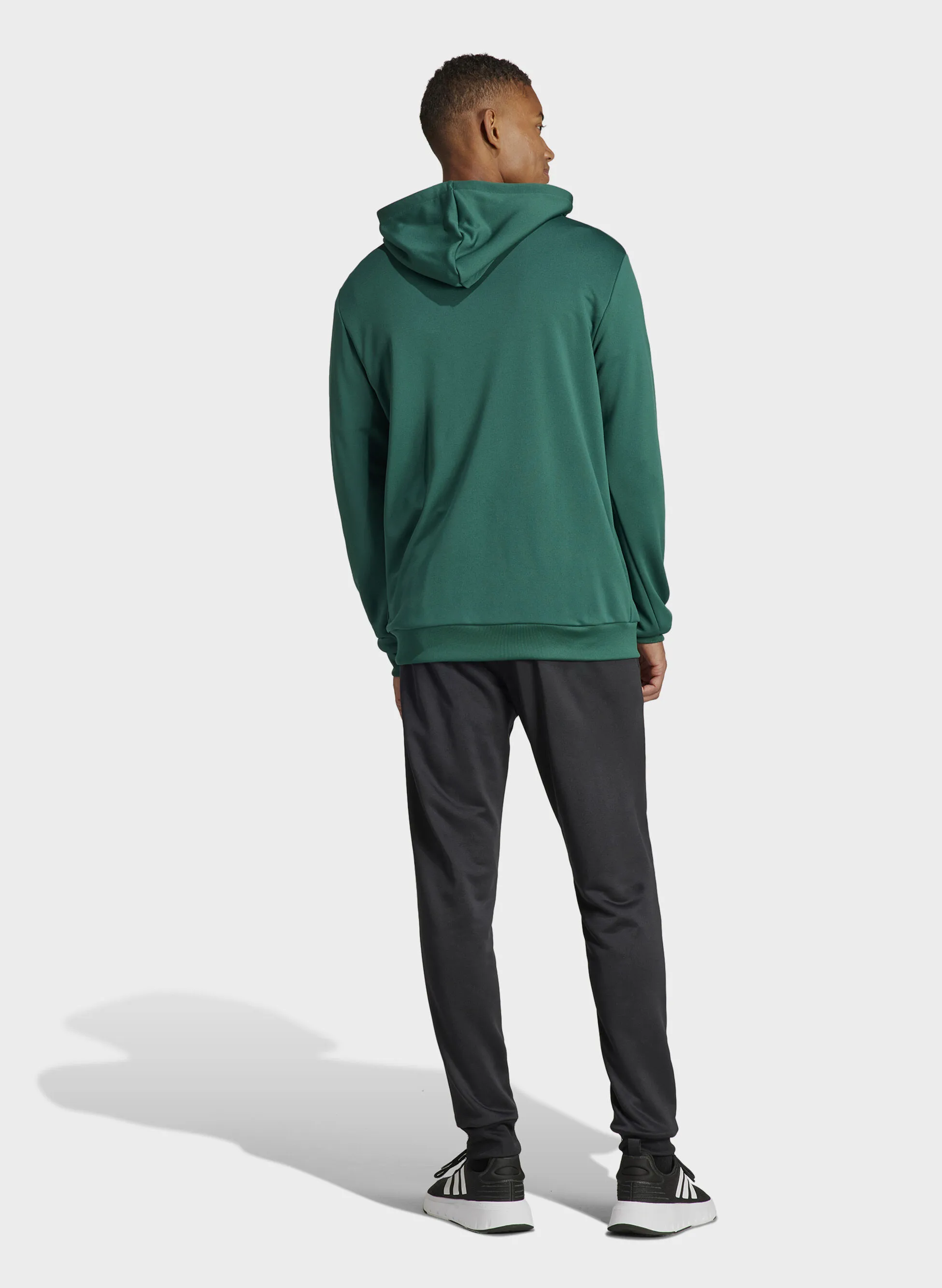 tuta hoodie logo